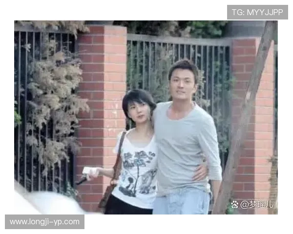 橙红年代之岁月流转与青春追寻的爱情与成长故事