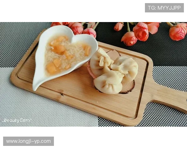 天堂的午餐：舌尖上的永恒，味蕾间的神话